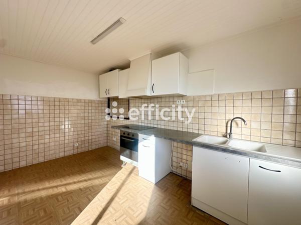 Appartement
         3 pièces
        - 60 m² Exclusivité 150 000 € *