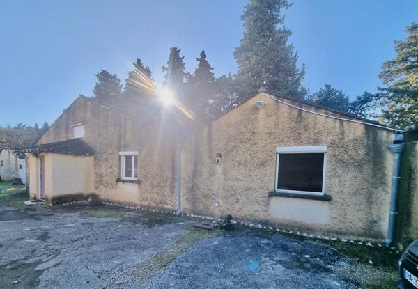 Villeneuve-lès-Avignon (30400) Maison 3 pièces de plain-pied Boulevard Calmette