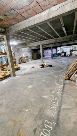 Fonds de commerce pièces auto. Atelier possible