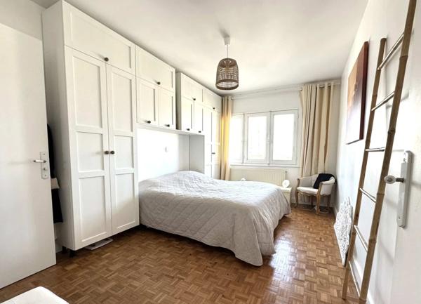 Lumineux appartement avec garage et stationnement, commerces et plage à pied – Royan