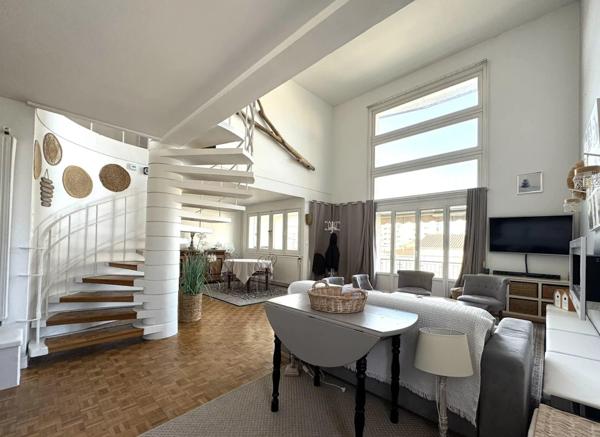 Lumineux appartement avec garage et stationnement, commerces et plage à pied – Royan