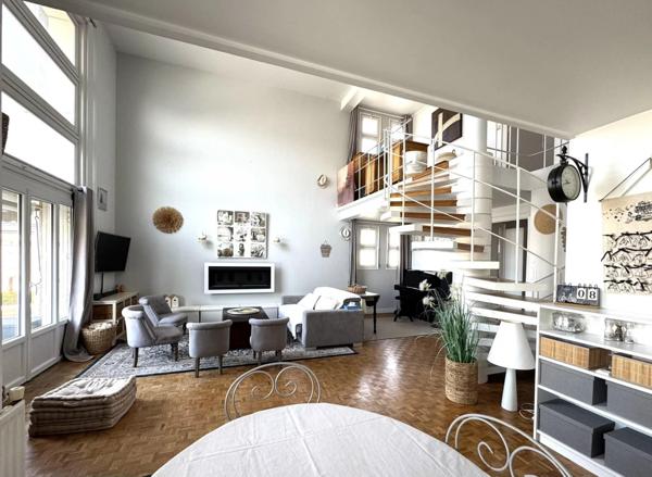 Lumineux appartement avec garage et stationnement, commerces et plage à pied – Royan