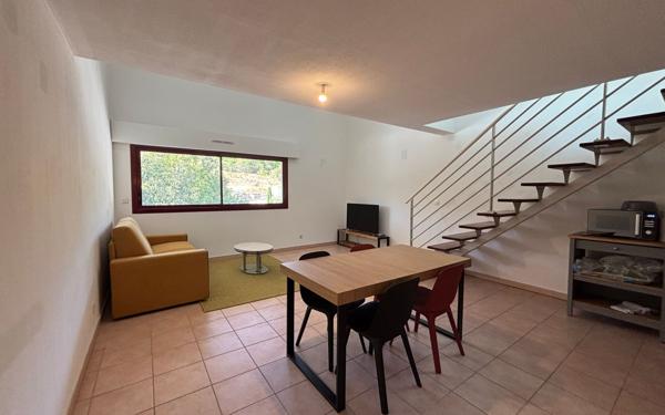 Appartement à louer    3 pièces •  Manosque