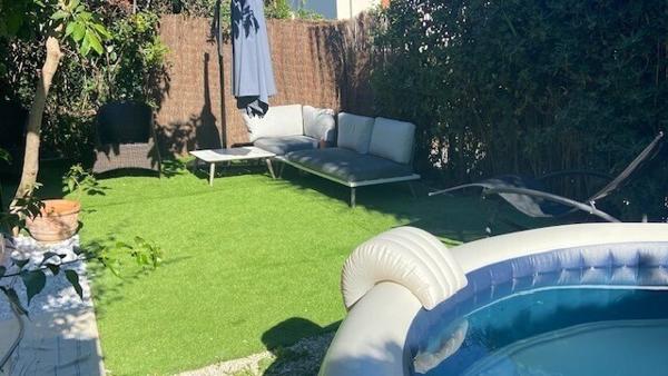 Beau 2 pièces + bureau entièrement refait à neuf 150m de la mer jardin