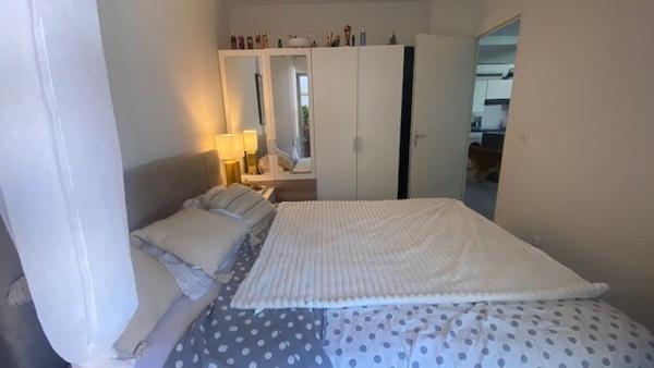 Beau 2 pièces + bureau entièrement refait à neuf 150m de la mer jardin