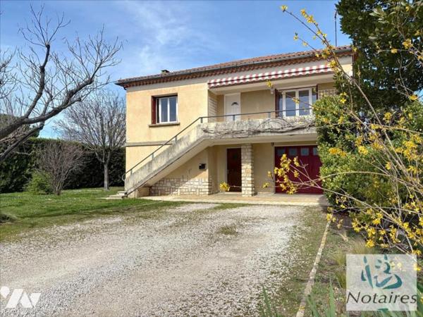 Maison de ville avec jardin et garage