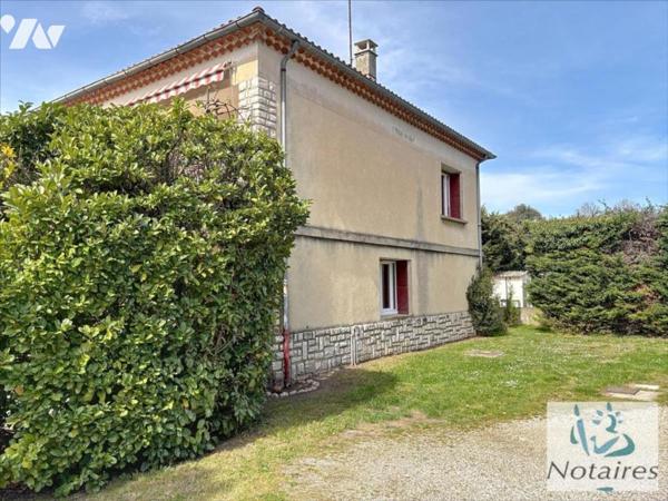 Maison de ville avec jardin et garage