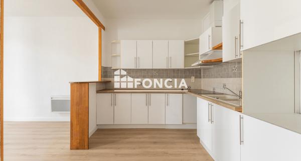 À vendre Immeuble 99.9 m² - Sérignan 34410