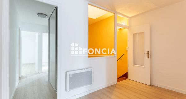 À vendre Immeuble 99.9 m² - Sérignan 34410