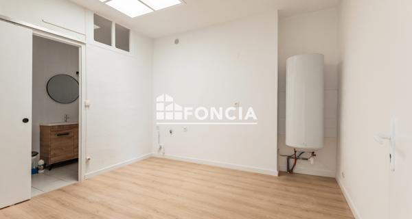 À vendre Immeuble 99.9 m² - Sérignan 34410