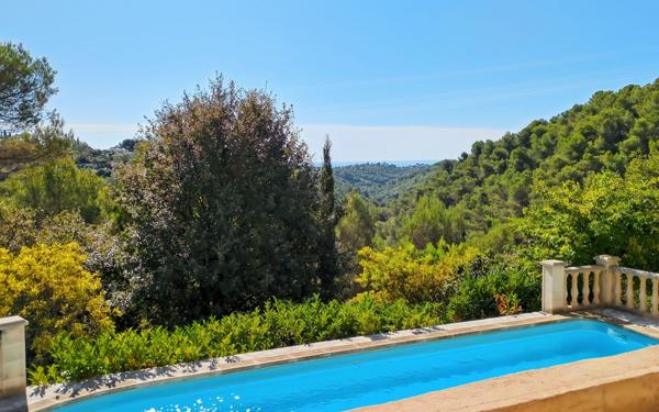 Maison à vendre    5 pièces • 170 m2 La Gaude