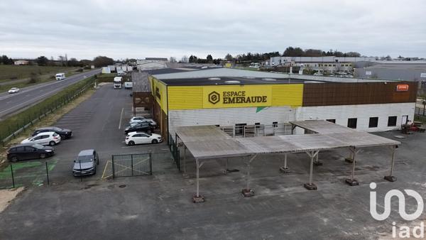 Immeuble à vendre 3 150 m² Échiré