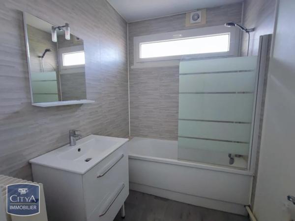 Appartement à louer 2 pièces 47.86m² Limoges (87000)