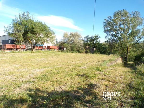 Terrain à bâtir de 3826 m2 avec ou sans maison