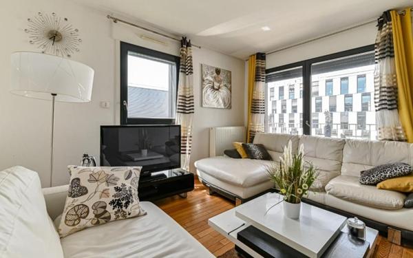 Appartement à vendre    3 pièces • 61,36 m2 Paris 19