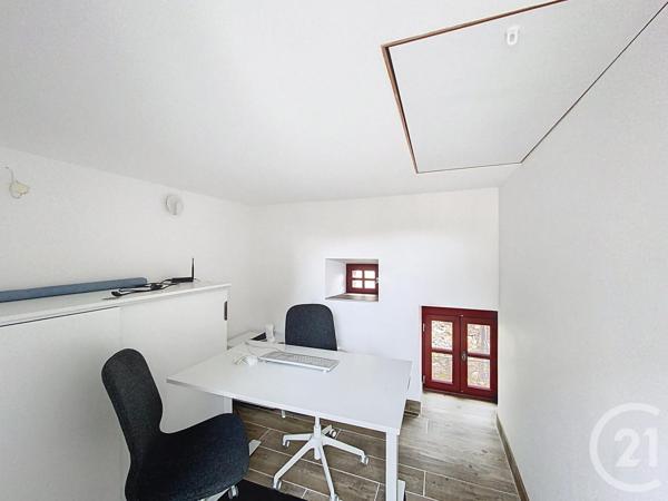 Maison à vendre  1 pièce - 190 m2 CHARROUX - 03