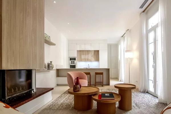 A vendre à Cannes, belle maison de ville rénovée