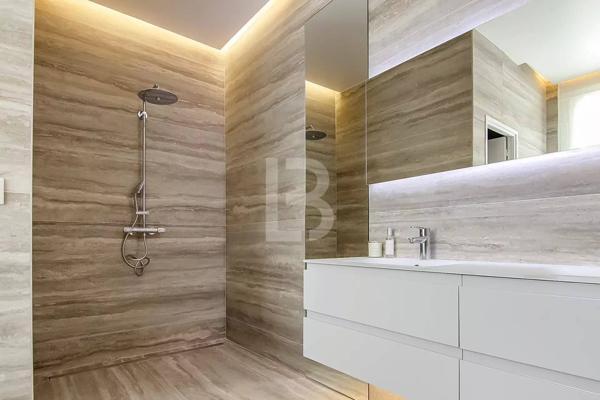 A vendre à Cannes, belle maison de ville rénovée