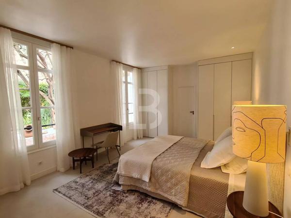 A vendre à Cannes, belle maison de ville rénovée