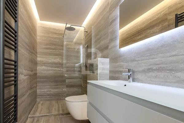 A vendre à Cannes, belle maison de ville rénovée