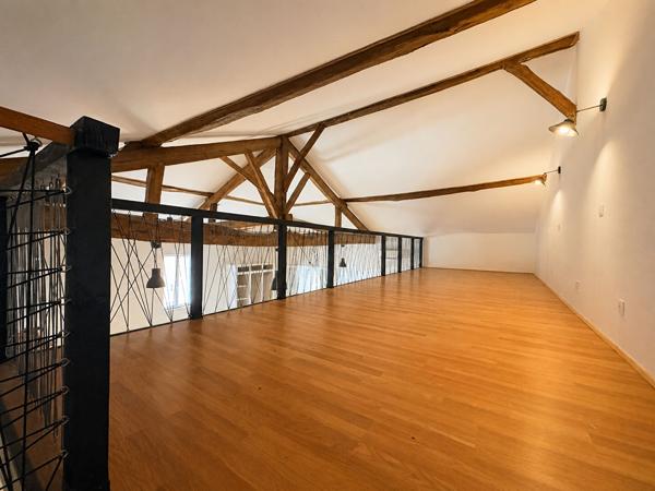 A LOUER - Maison de 153 m²  avec deux chambres et climatisée, à 3 minutes d'Agen
