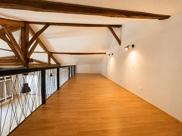 A LOUER - Maison de 153 m²  avec deux chambres et climatisée, à 3 minutes d'Agen