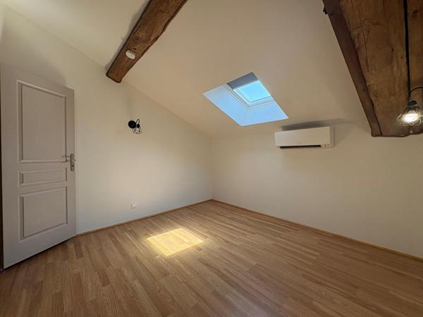 A LOUER - Maison de 153 m²  avec deux chambres et climatisée, à 3 minutes d'Agen