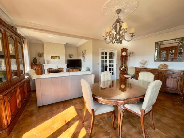 Maison avec vue panoramique + piscine – Penne d’Agenais (47)