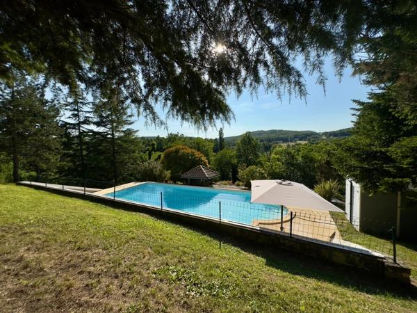 Maison avec vue panoramique + piscine – Penne d’Agenais (47)