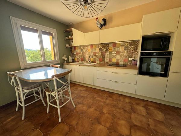 Maison avec vue panoramique + piscine – Penne d’Agenais (47)