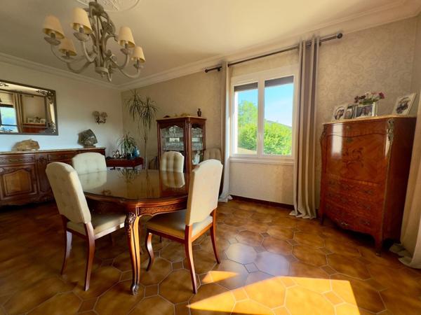 Maison avec vue panoramique + piscine – Penne d’Agenais (47)