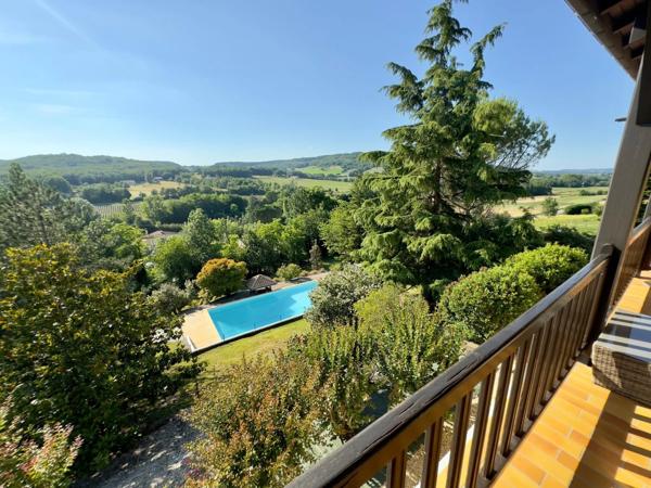 Maison avec vue panoramique + piscine – Penne d’Agenais (47)