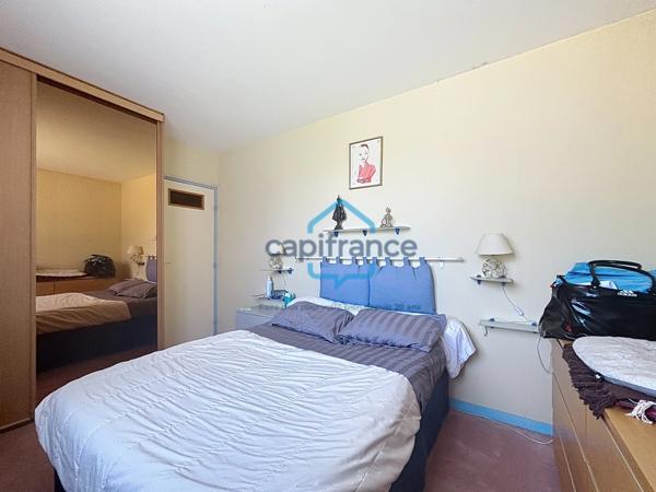 Appartement T4 lumineux avec cave, box/parking et grand stationnement extérieur