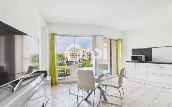 Appartement à vendre    1 pièce • 36,01 m2 Mandelieu-la-Napoule