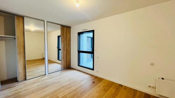 Dpt Finistère (29), à vendre au cœur du centre ville de QUIMPER, appartement T1 de 35,26 m² habitable - Balcon.