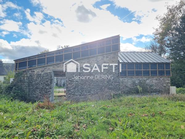 Bâtisse de caractère avec possibilité d'agrandissement