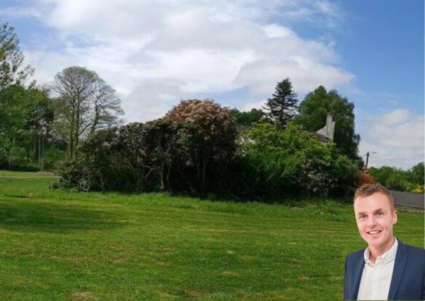 Dpt Finistère (29), à vendre ROSPORDEN Terrain plat de 1000 m²