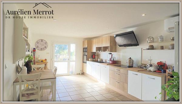 Maison à vendre 10 pièces de 269 m²