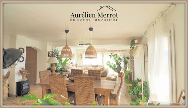 Maison à vendre 10 pièces de 269 m²