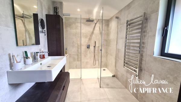 Maison à vendre Concarneau Le Cabellou, 6 Pièces - 185 m² - 1001 M² de Terrain.