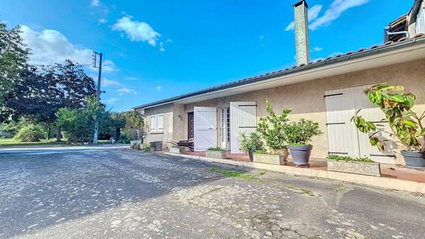 Maison de plain pied avec jardin centre Carbonne