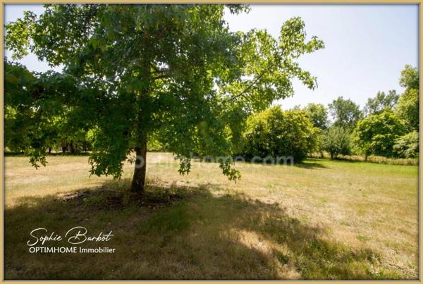 LÉOGNAN – UN ÉCRIN DE NATURE À DEUX PAS DE BORDEAUX SUR 8000 m² de terrain