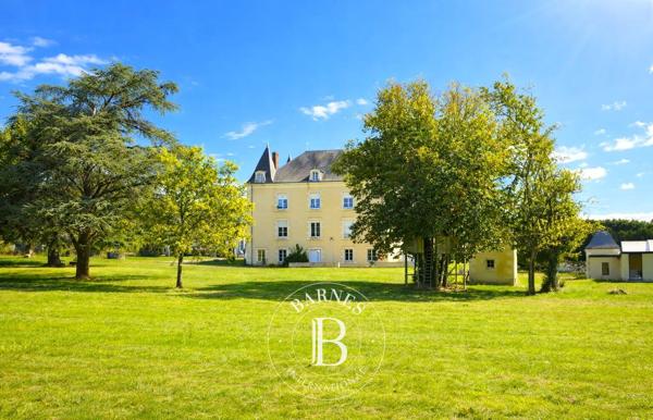 Montmorillon, Manoir 12 Chambres -  665 m² à vendre