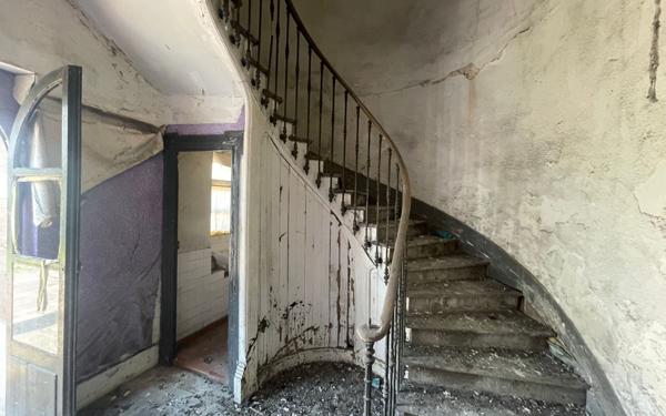 Maison à vendre    8 pièces •  Toulouse