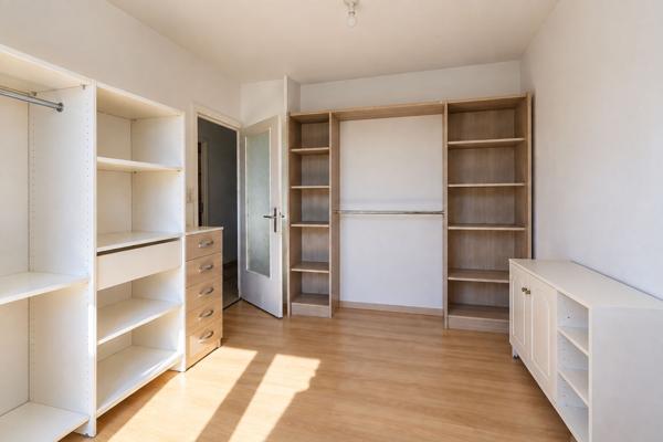 Maison Imphy 4 pièces, 3 chambres, proches commodités, lumineuse, garage, sous-sol