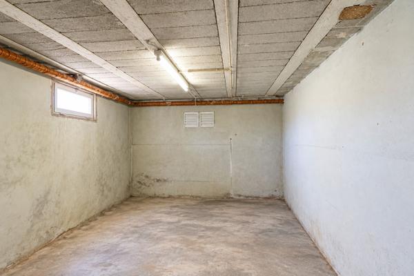 Maison Imphy 4 pièces, 3 chambres, proches commodités, lumineuse, garage, sous-sol
