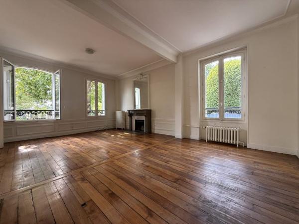 LOCATION CENTRE DU VÉSINET – RARE SUR LE SECTEUR – MAISON AVEC STUDIO INDÉPENDANT
