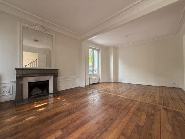 LOCATION CENTRE DU VÉSINET – RARE SUR LE SECTEUR – MAISON AVEC STUDIO INDÉPENDANT