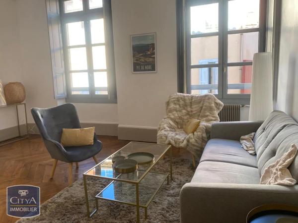Appartement à louer 6 pièces 177m²