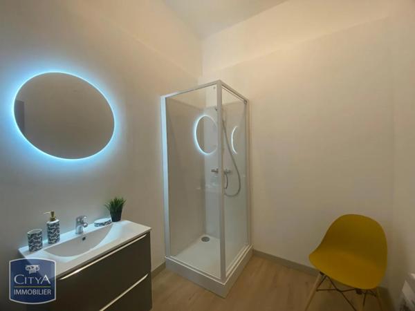 Appartement à louer 6 pièces 177m²